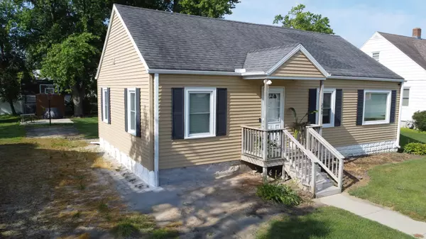 Clifton, IL 60927,240 E 3rd AVE