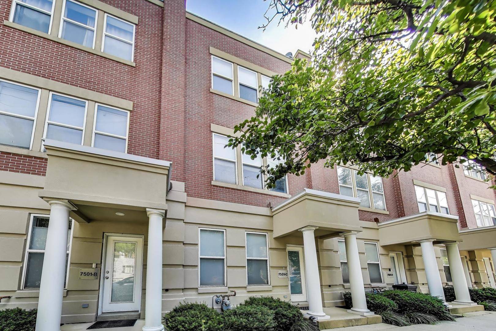 7501 Brown AVE #3C, Forest Park, IL 60130