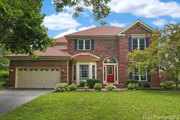 232 Bobolink DR, Grayslake, IL 60030