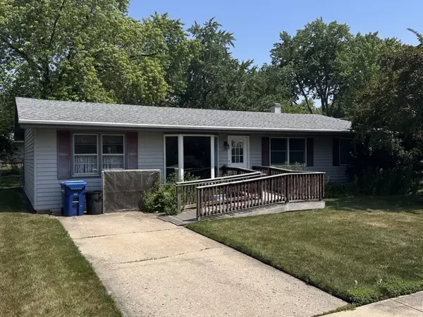 1314 Moore AVE, St. Charles, IL 60174
