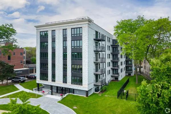 Evanston, IL 60202,550 Sheridan SQ #203
