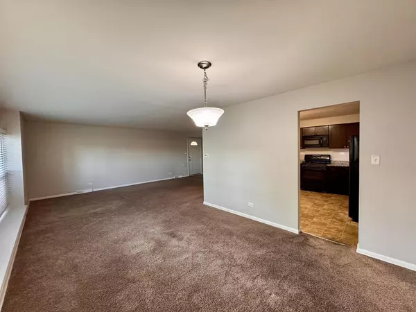 Glenwood, IL 60425,900 W Strieff LN