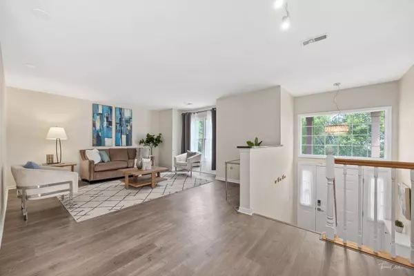 Naperville, IL 60565,1530 Orchard CIR