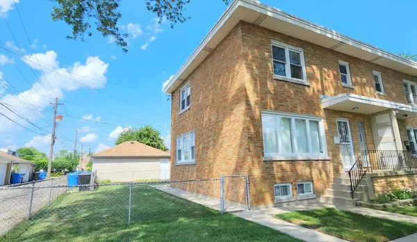 5448 N Washtenaw AVE, Chicago, IL 60625