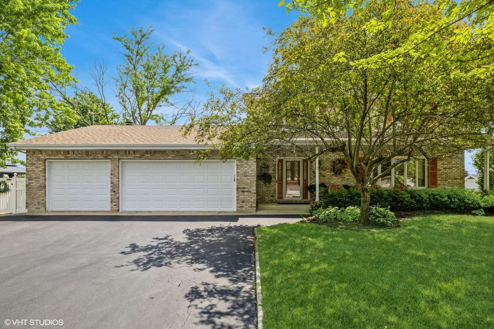 920 Barnside RD, New Lenox, IL 60451
