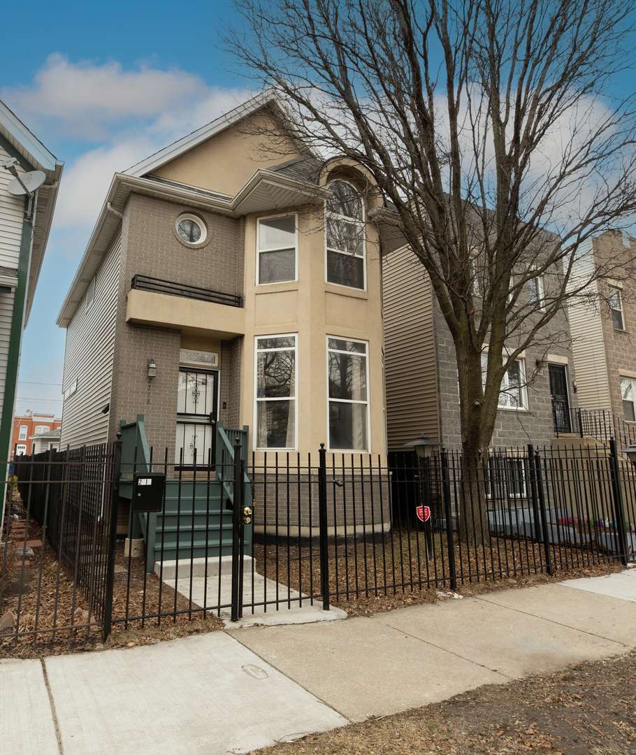 2718 W Washington BLVD, Chicago, IL 60612