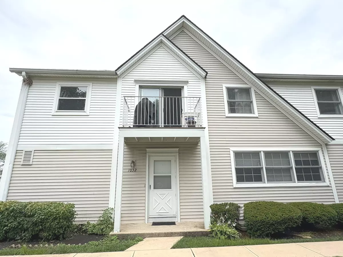Deerfield, IL 60015,1032 Inverrary LN #1032