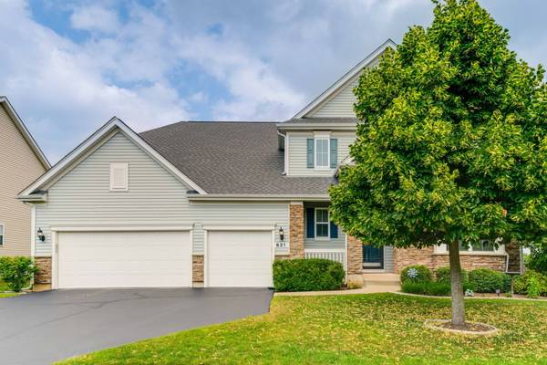 621 Blazing Star DR, Lake Villa, IL 60046