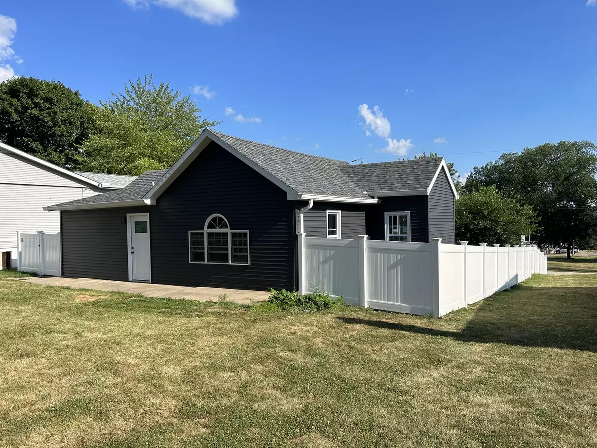 Spring Valley, IL 61362,109 W Iowa ST