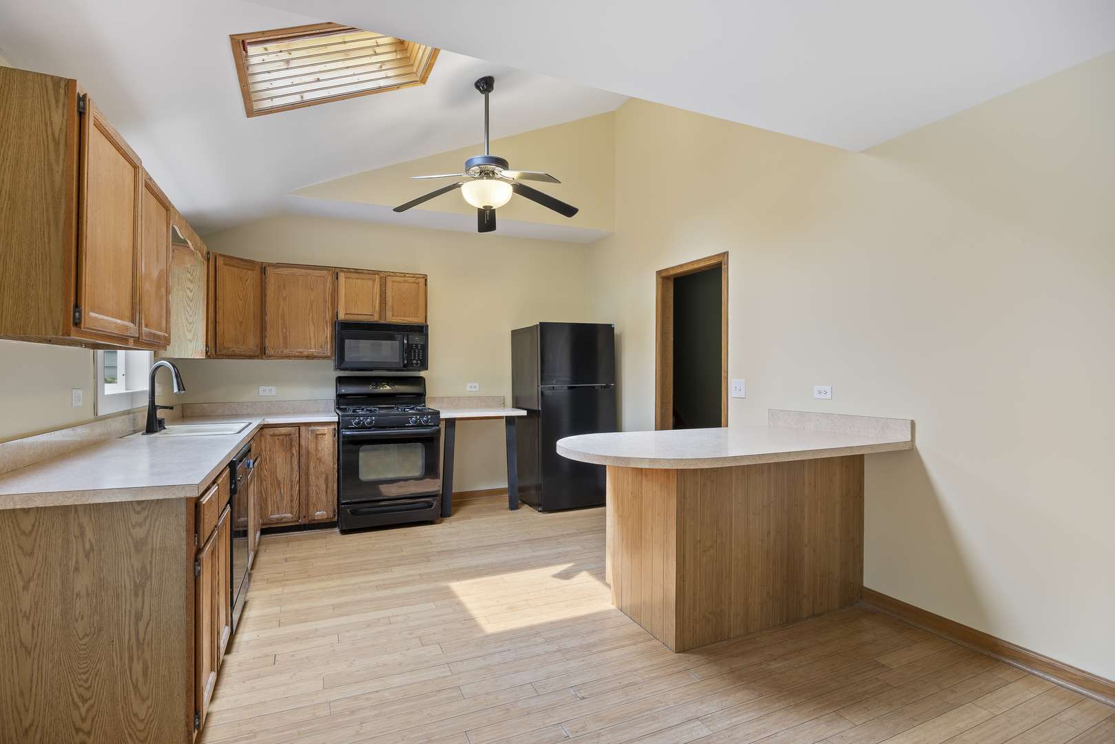 West Chicago, IL 60185,29W459 Lee RD