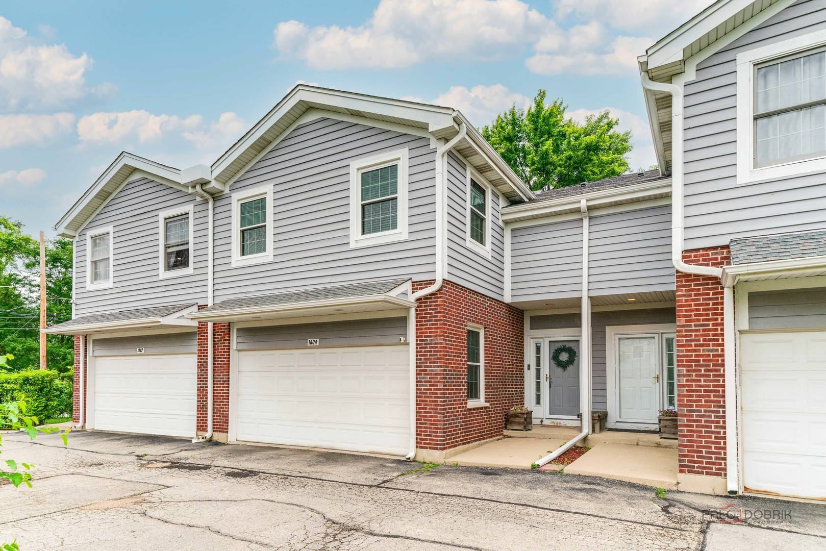 1804 Monroe CT, Glenview, IL 60025