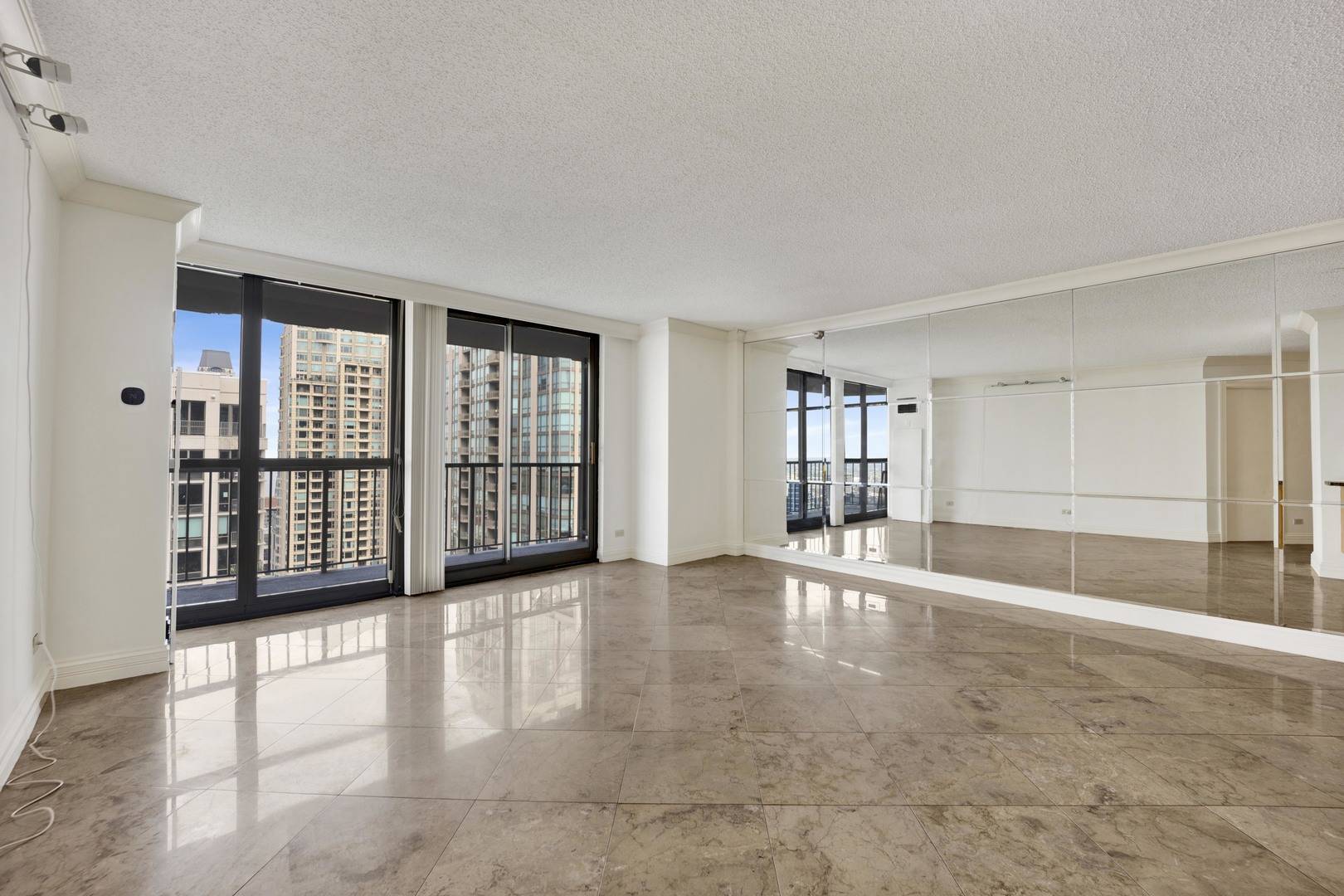 Chicago, IL 60611,10 E Ontario ST #4107