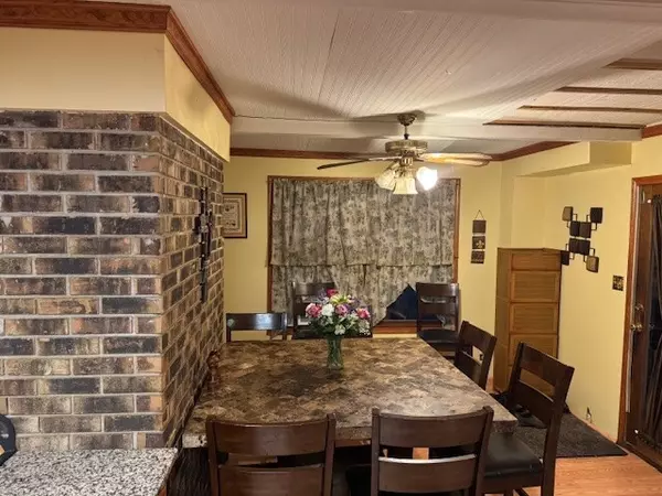 Lake Zurich, IL 60047,13 Manor RD