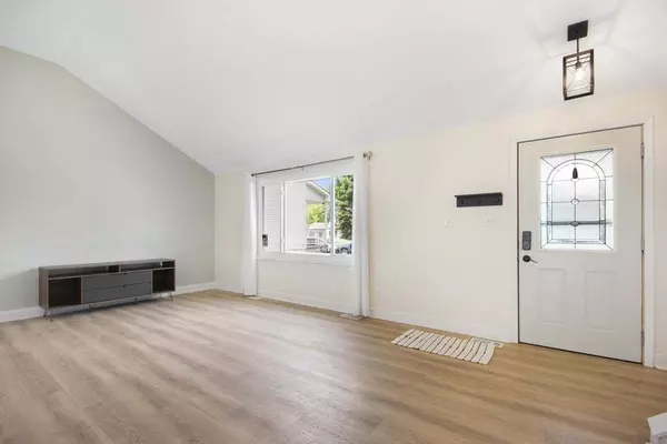 Crown Point, IN 46307,3302 Rustic LN