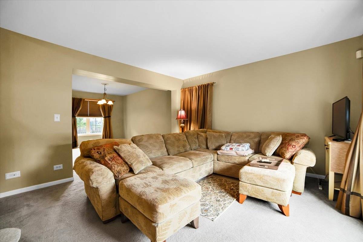 Oswego, IL 60543,157 Concord DR