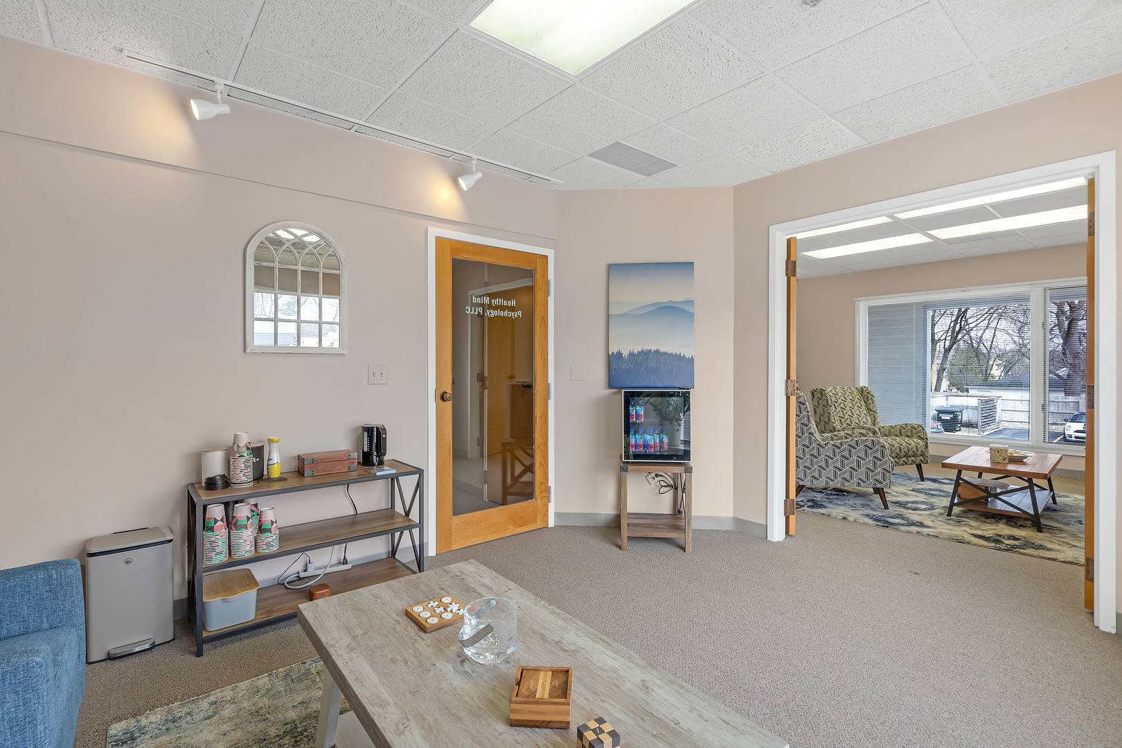 Barrington, IL 60010,200 N Northwest HWY #202