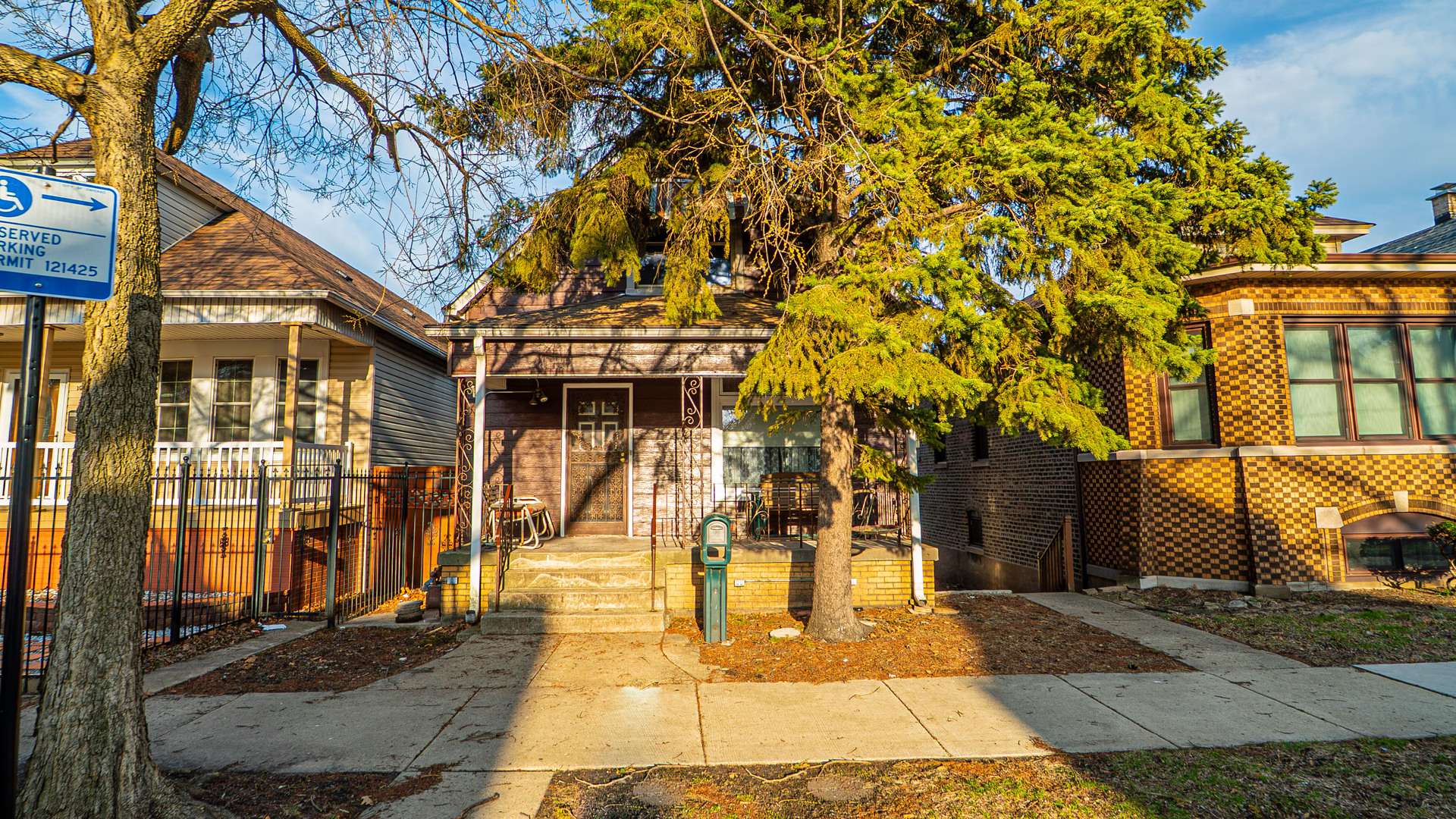 Chicago, IL 60617,10747 S Avenue H