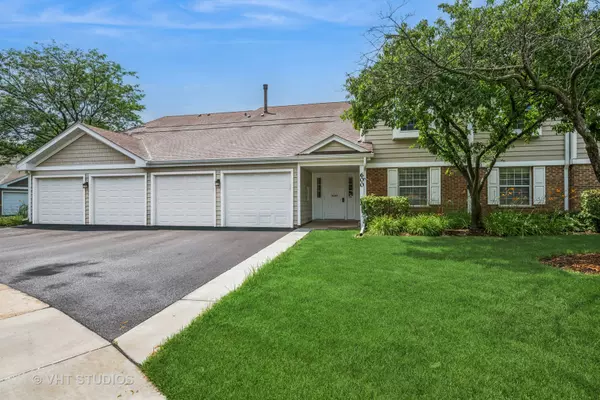 600 Hanover CT #V1, Schaumburg, IL 60194