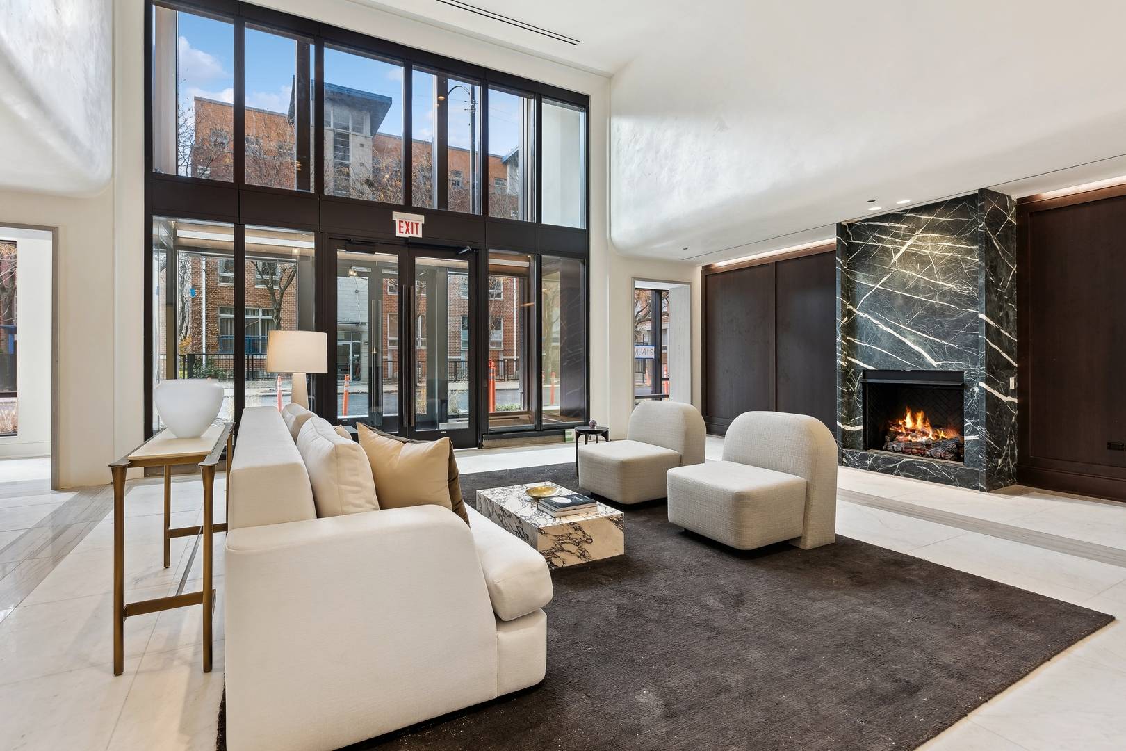 Chicago, IL 60607,21 N May ST #402