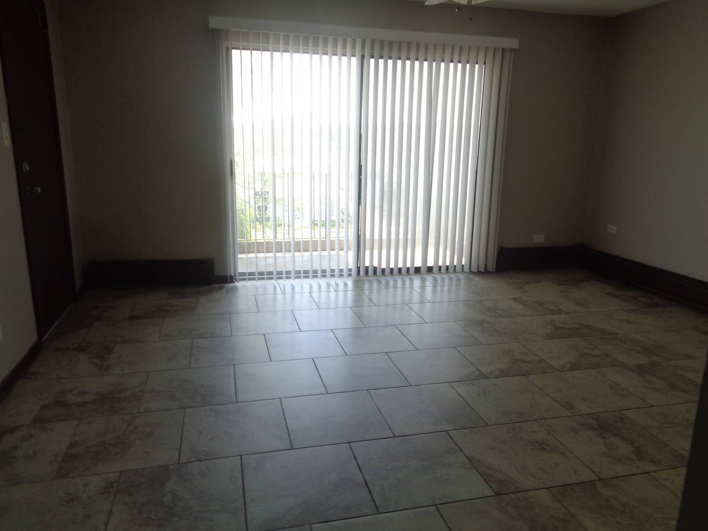 Chicago Ridge, IL 60415,6131 Marshall AVE #3
