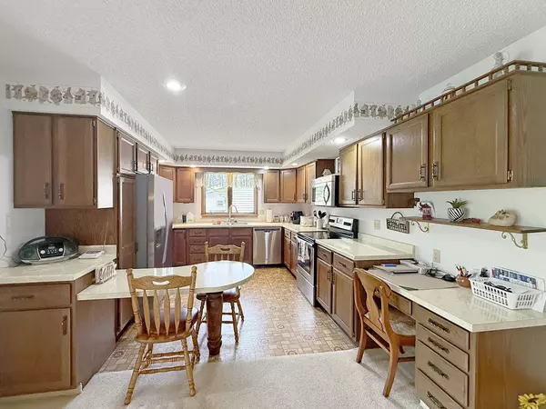 Forreston, IL 61030,610 S 2nd AVE