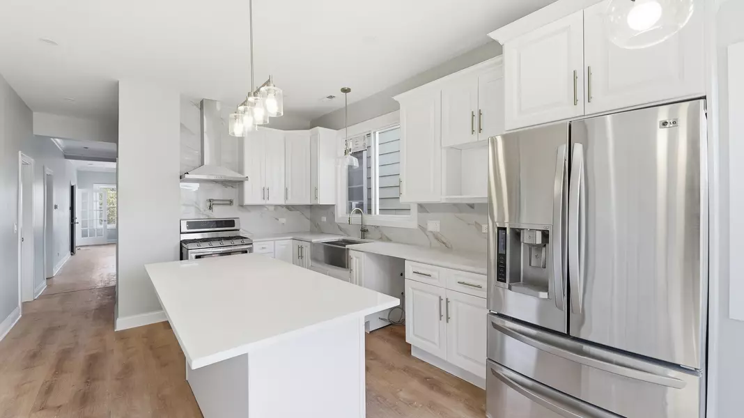 1304 S 50th AVE, Cicero, IL 60804