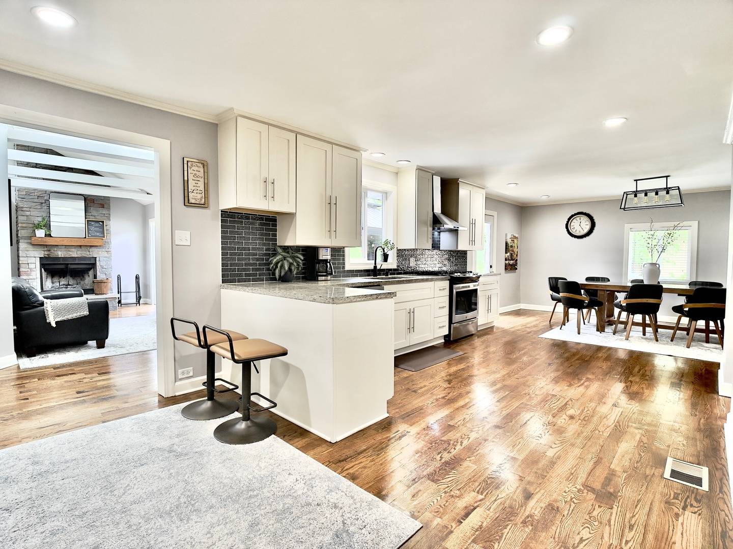 Bloomingdale, IL 60108,120 Walter CT