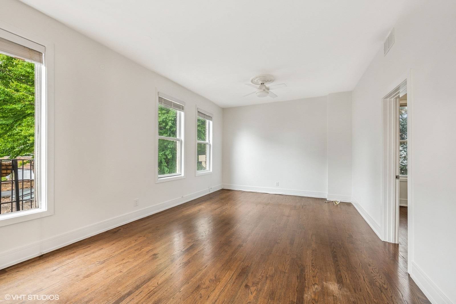 Chicago, IL 60610,1407 N Wells ST #3E