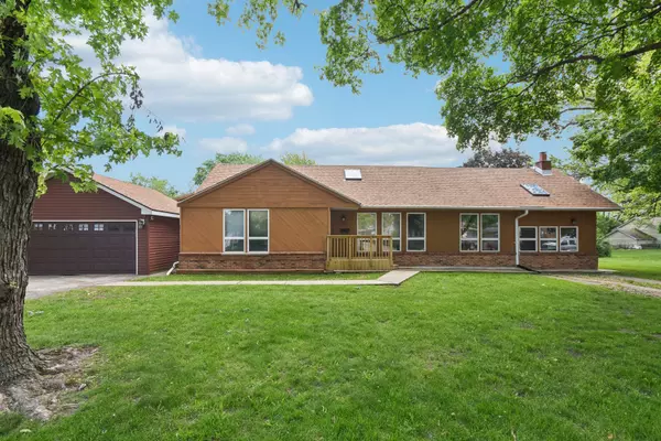 11647 S Tripp AVE, Alsip, IL 60803