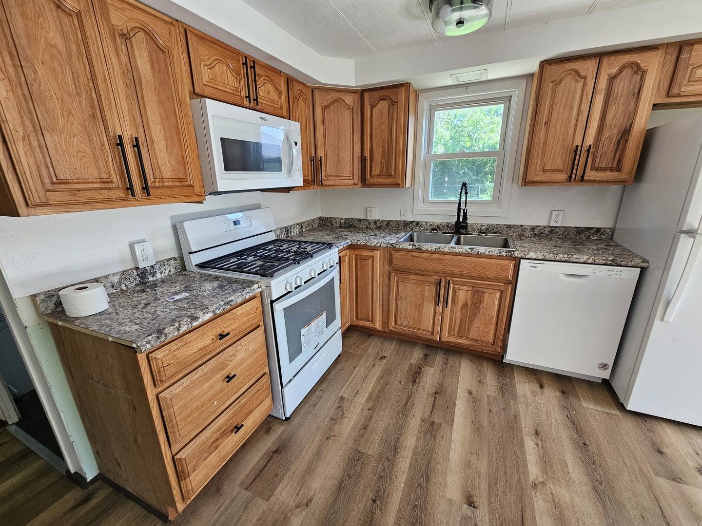 Thomasboro, IL 61878,508 W Clark ST