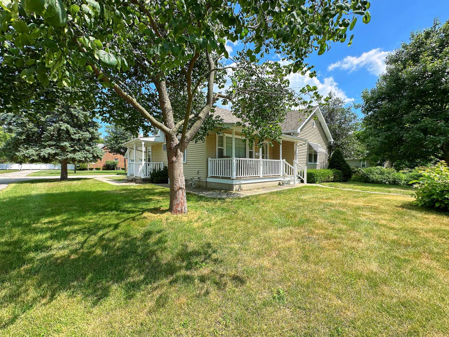 Streator, IL 61364,919 S Vermillion ST
