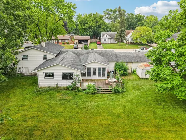Round Lake Beach, IL 60073,602 Daisy LN