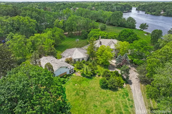 Barrington Hills, IL 60010,74 Dundee LN
