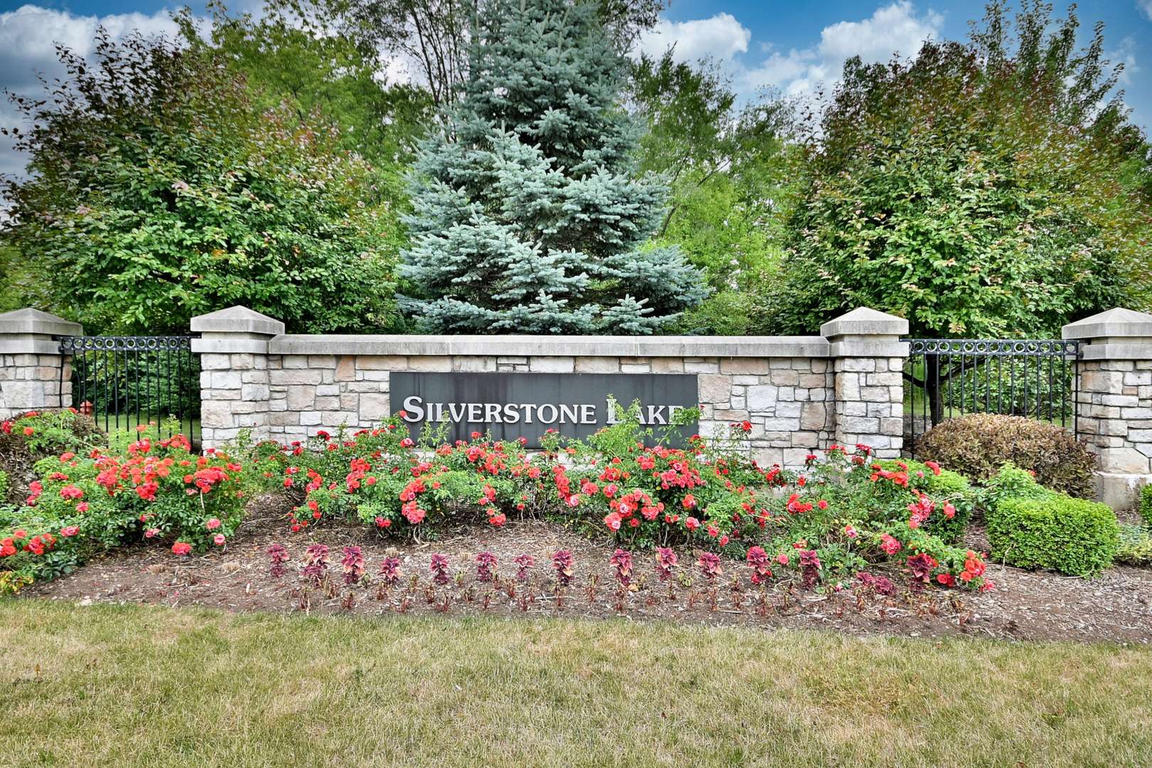 Carpentersville, IL 60110,2224 Flagstone LN #2224