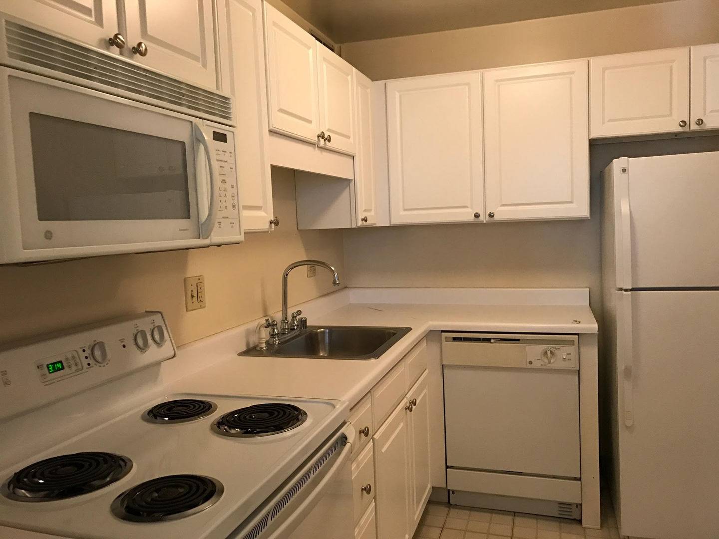 Chicago, IL 60611,211 E Ohio ST #1425