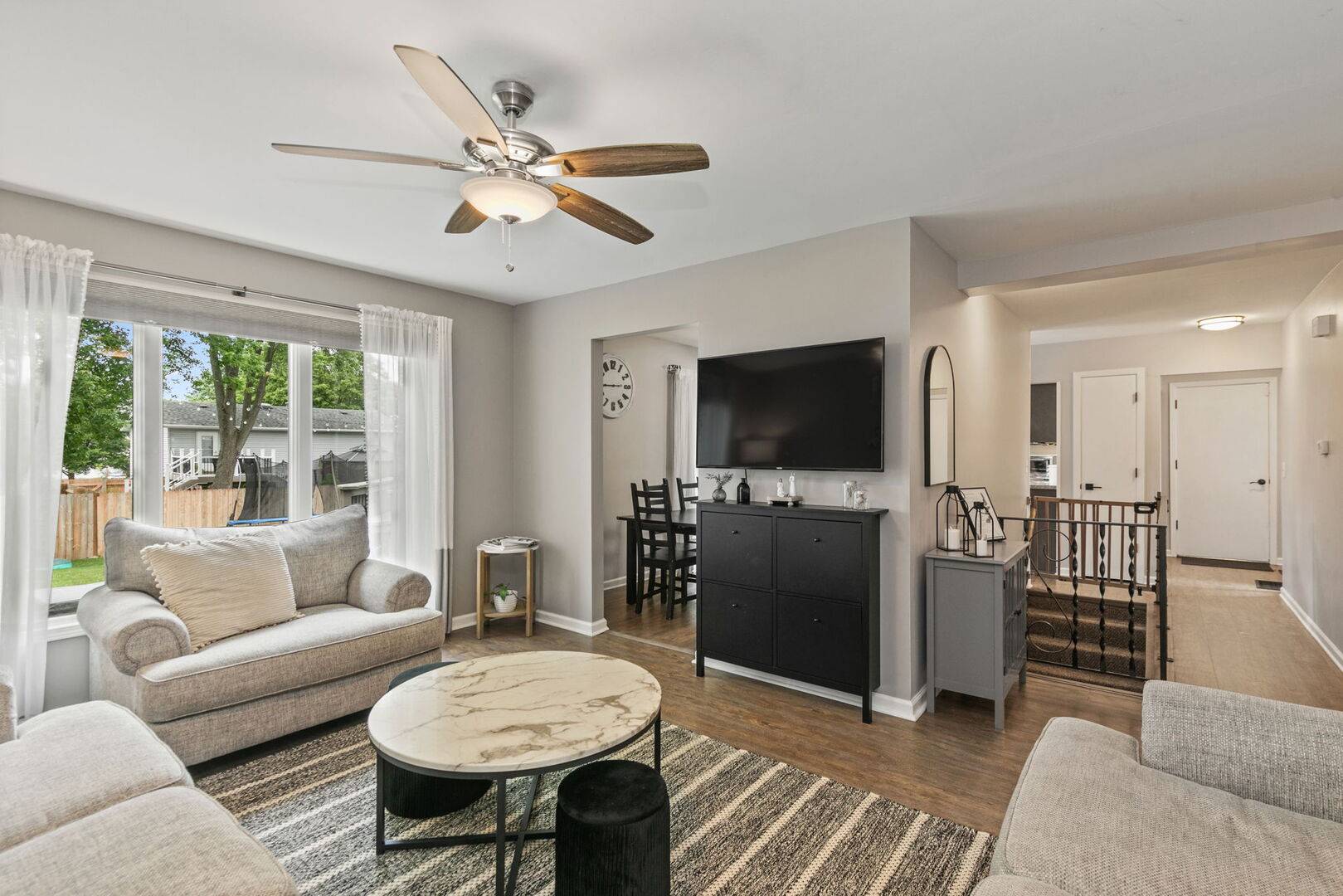 Cary, IL 60013,588 Arthur DR