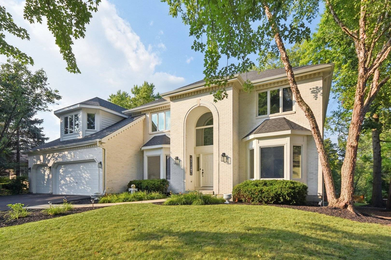 Naperville, IL 60564,1123 Thackery LN