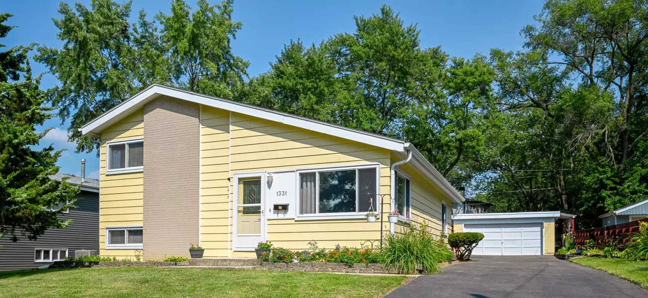 1331 Davine DR, Glendale Heights, IL 60139