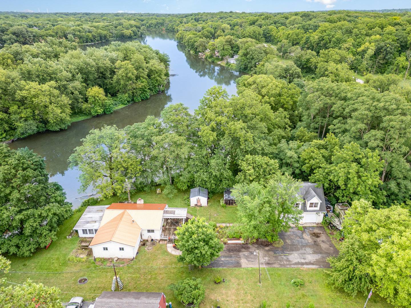 8901 Van Emmon RD, Yorkville, IL 60560