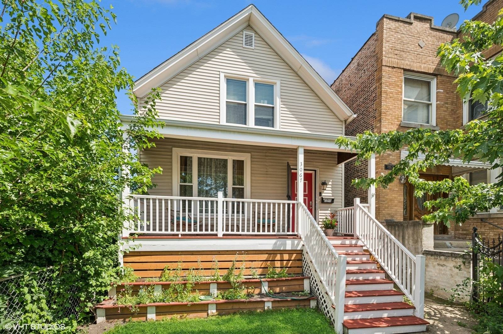3067 N GRESHAM AVE, Chicago, IL 60618