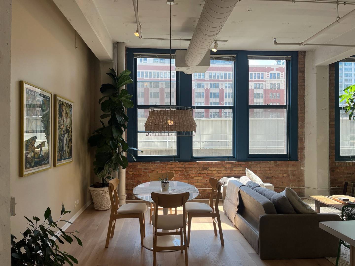 Chicago, IL 60605,124 W Polk ST #203