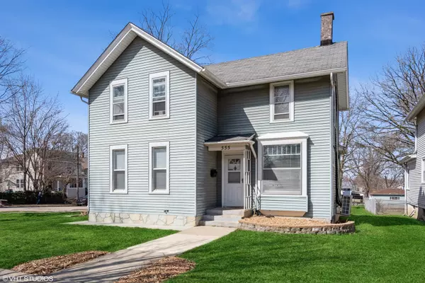 555 S Lasalle ST, Aurora, IL 60505