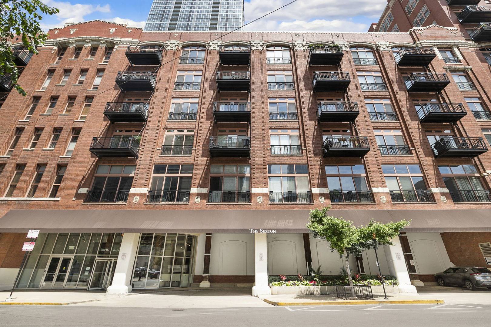 360 W Illinois ST #2C, Chicago, IL 60654