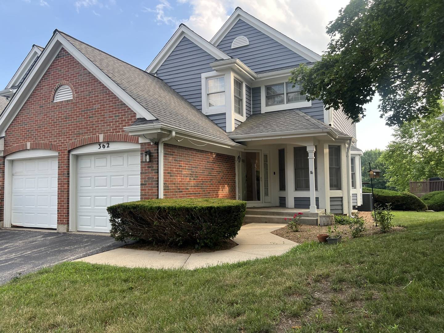 Vernon Hills, IL 60061,362 Prairie Meadow LN