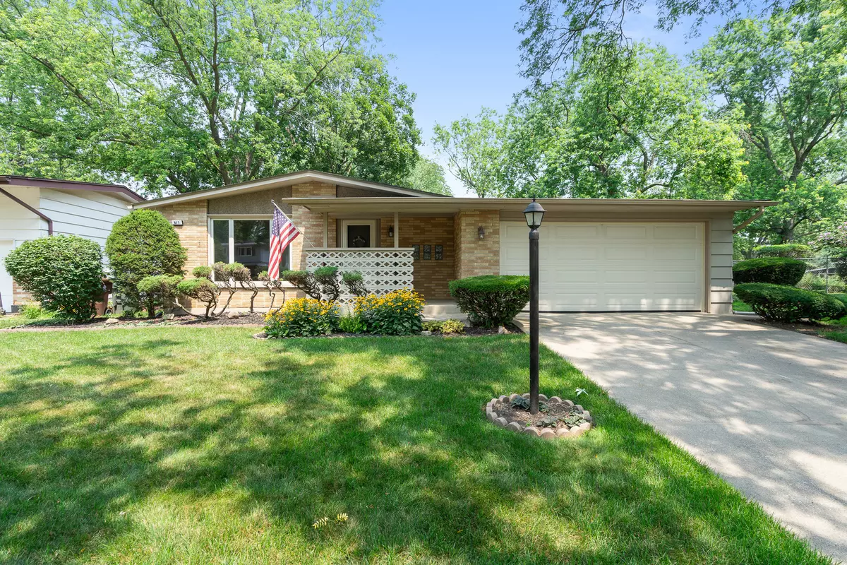 Glenwood, IL 60425,817 W Strieff LN