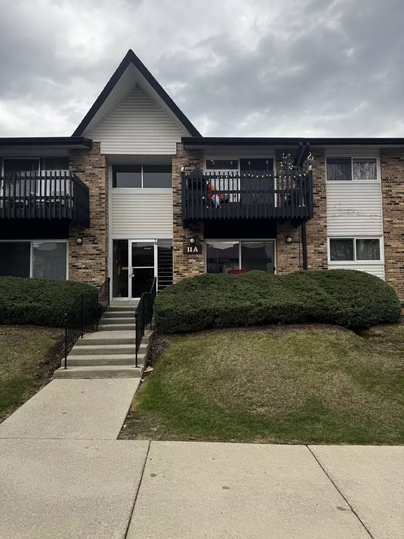 Willowbrook, IL 60527,11A Kingery Quarter #202
