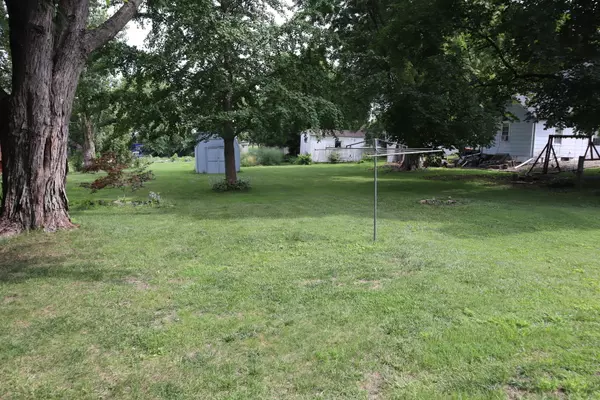 Walnut, IL 61376,207 E North ST