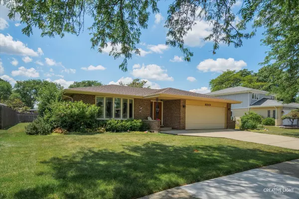 Orland Park, IL 60462,8349 Cristina AVE