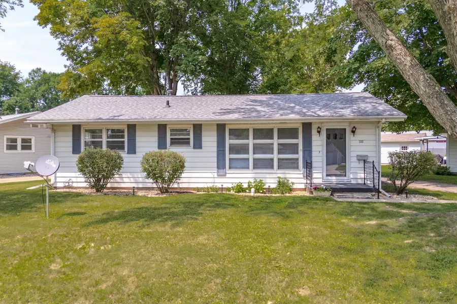105 Conley CIR, Bloomington, IL 61701