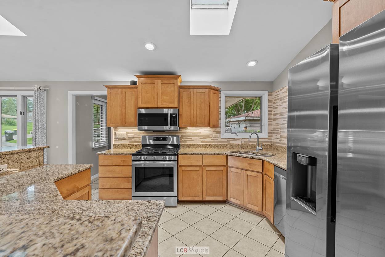 Glen Ellyn, IL 60137,2N439 Virginia AVE